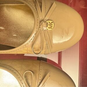 Michael Kors Girls Shoes Flats.